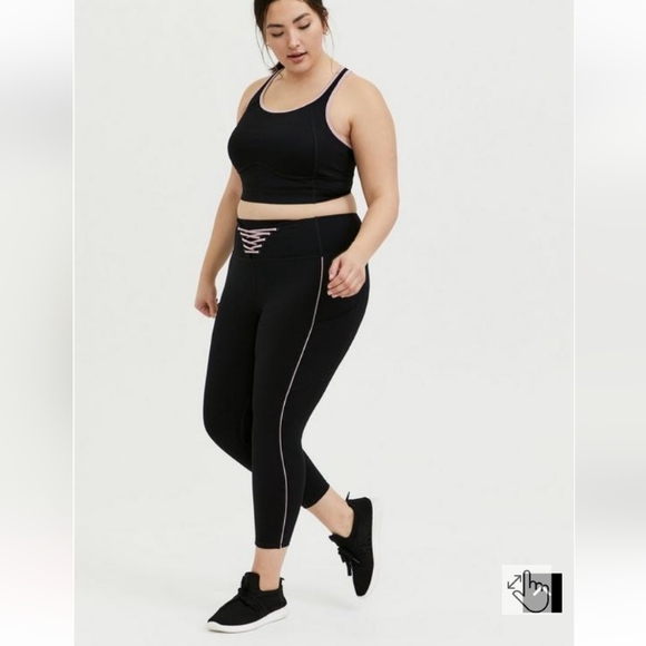 Black & Pink Lattice Front Crop Wicking Active Legging with Pockets - Picture 2 of 7